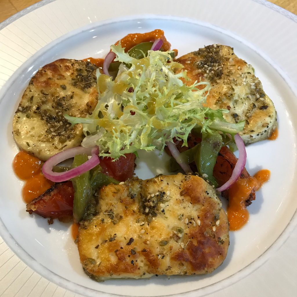 Grilled Halloumi with Tomatoes, Sweet Peppers and Shallots 20180903