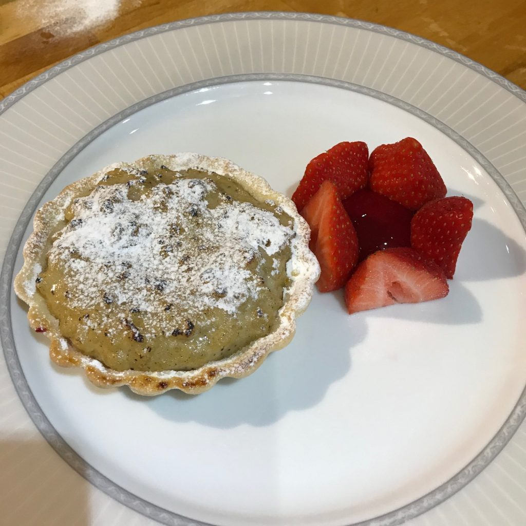 20190430 - Rice Pudding Tart with Raspberry Sauce