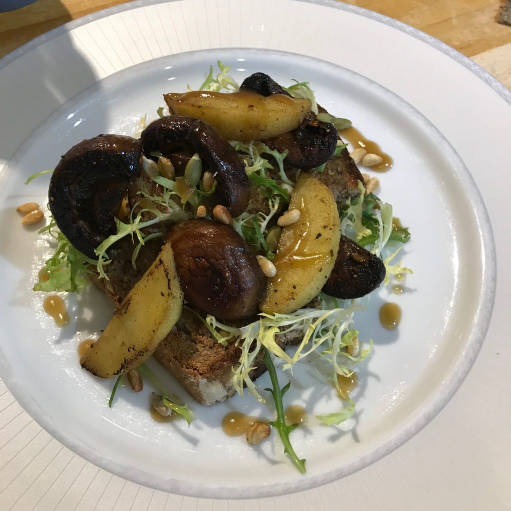 20190509 - Chestnut Mushrooms with Walnut Toasts