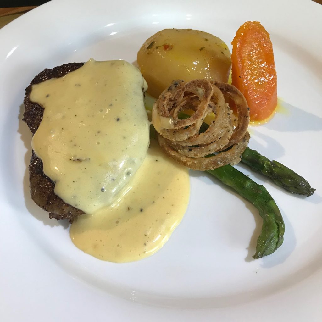 20190628 - Fillet Steak with Béarnaise Sauce & Black Pepper Onion Rings